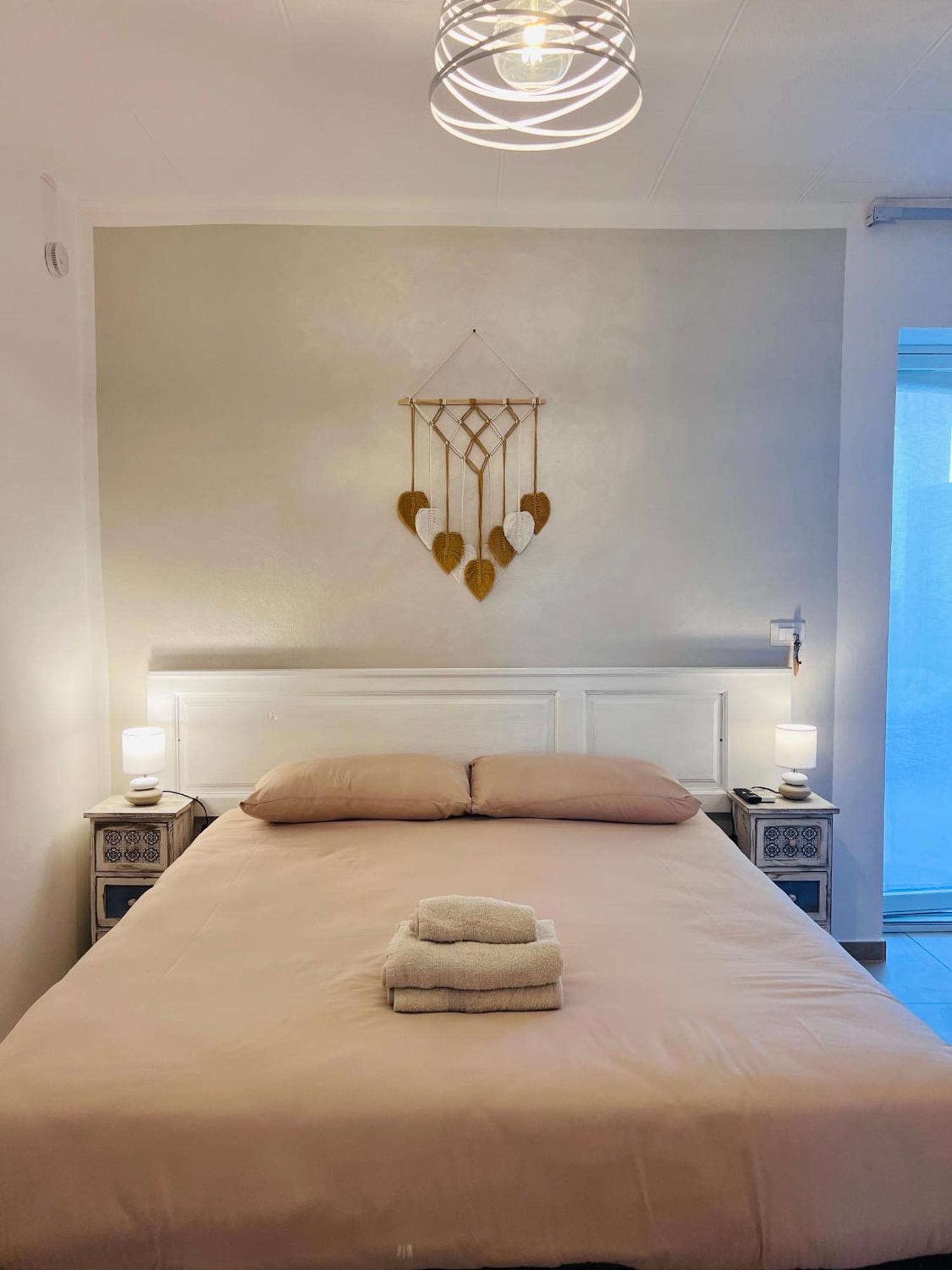 Le Stanze Di Chloe Hotel ตาเวียโน ภายนอก รูปภาพ