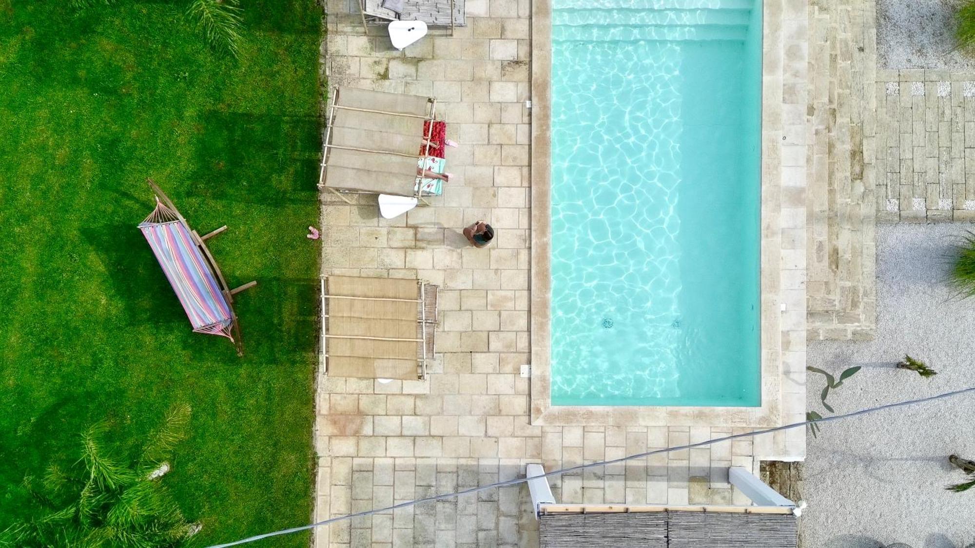 Le Stanze Di Chloe Hotel ตาเวียโน ภายนอก รูปภาพ